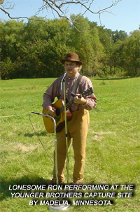 Lonesome Ron at Madelia Photo by Les Johnson