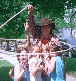 Peach Entertaining children at the Betsy-Tacy House in Mankato. Photo by Riff